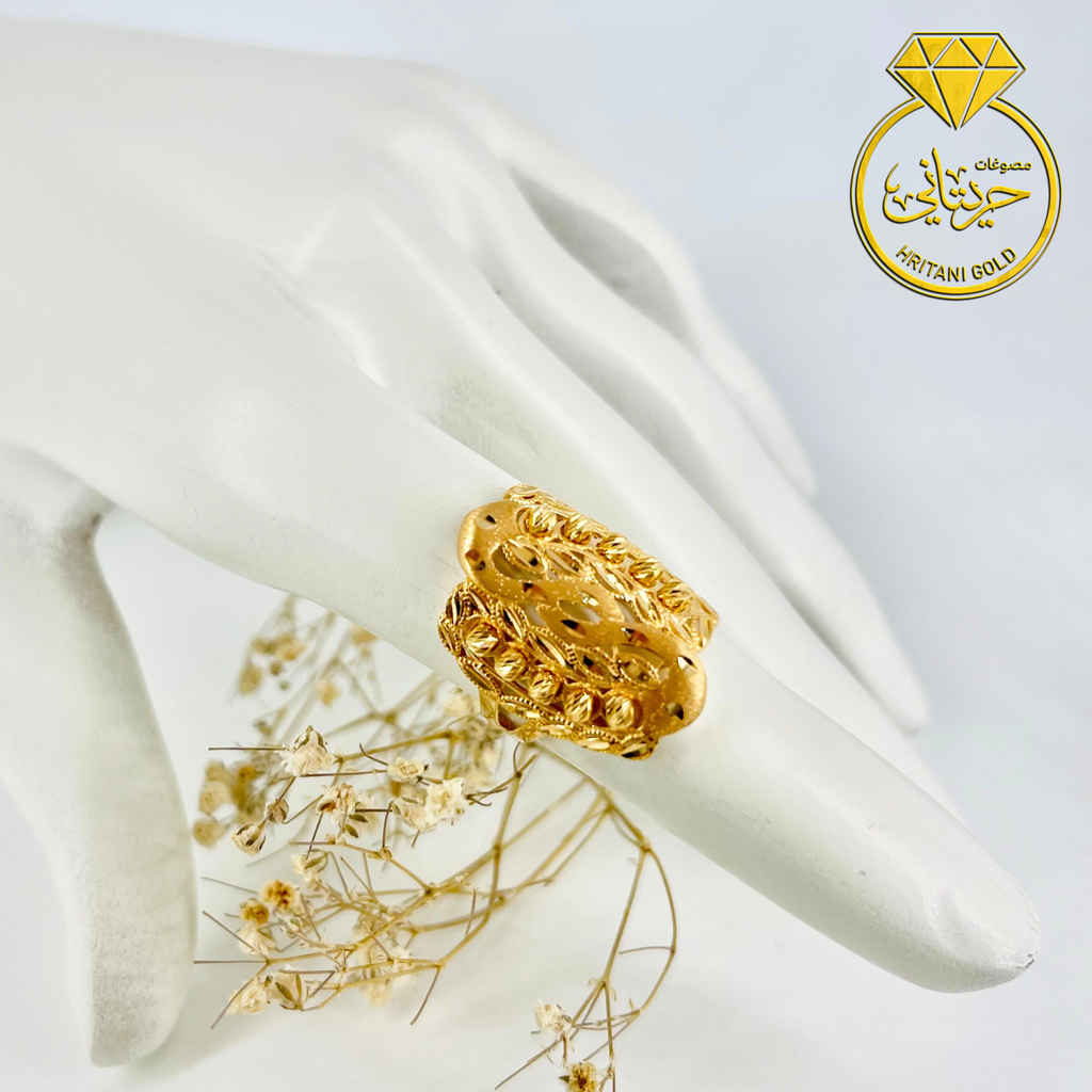071 Gold ring